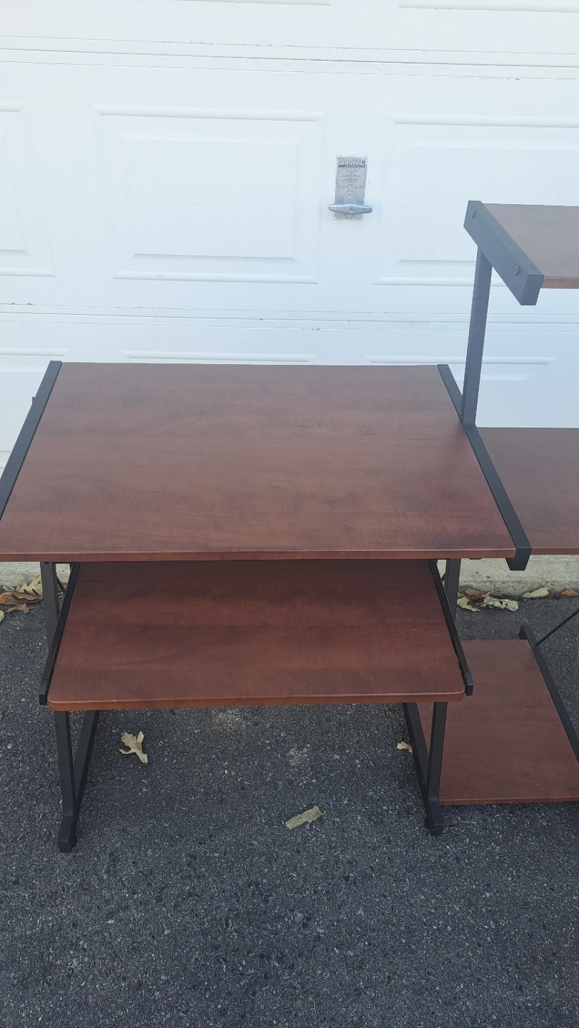 Computer desk with multiple shelves - photo 5