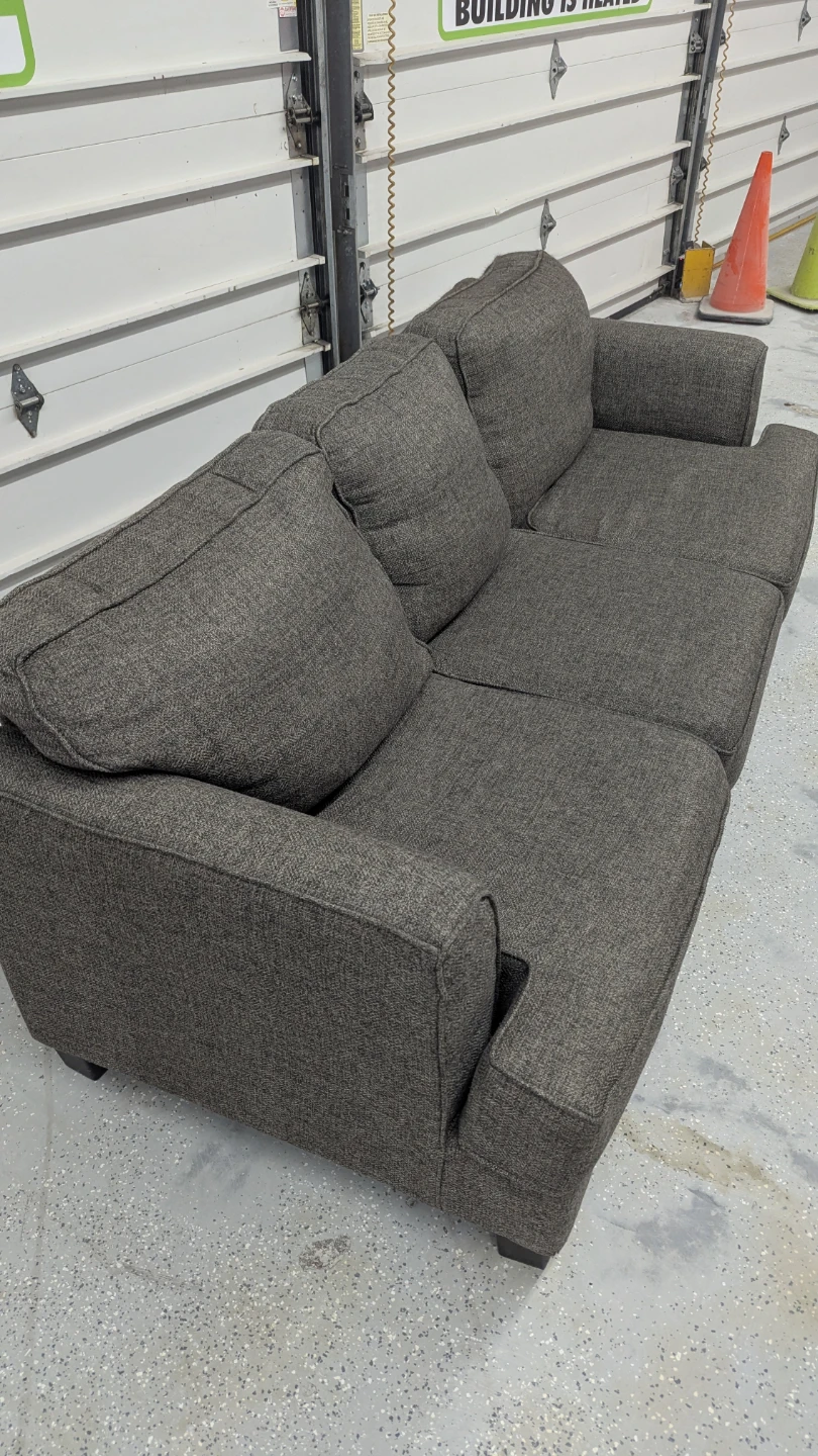 Free Delivery - Great Quality Couch