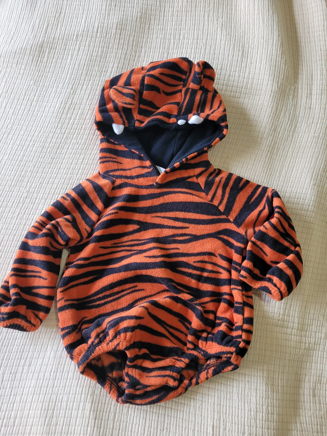 Old Navy Baby Tiger Fleece Costume Bodysuit 12-18M - photo 2