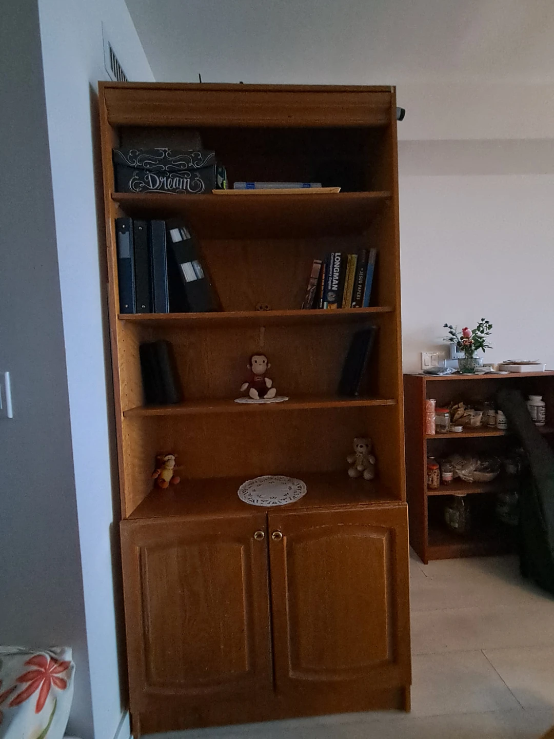 Bookshelf - photo 3