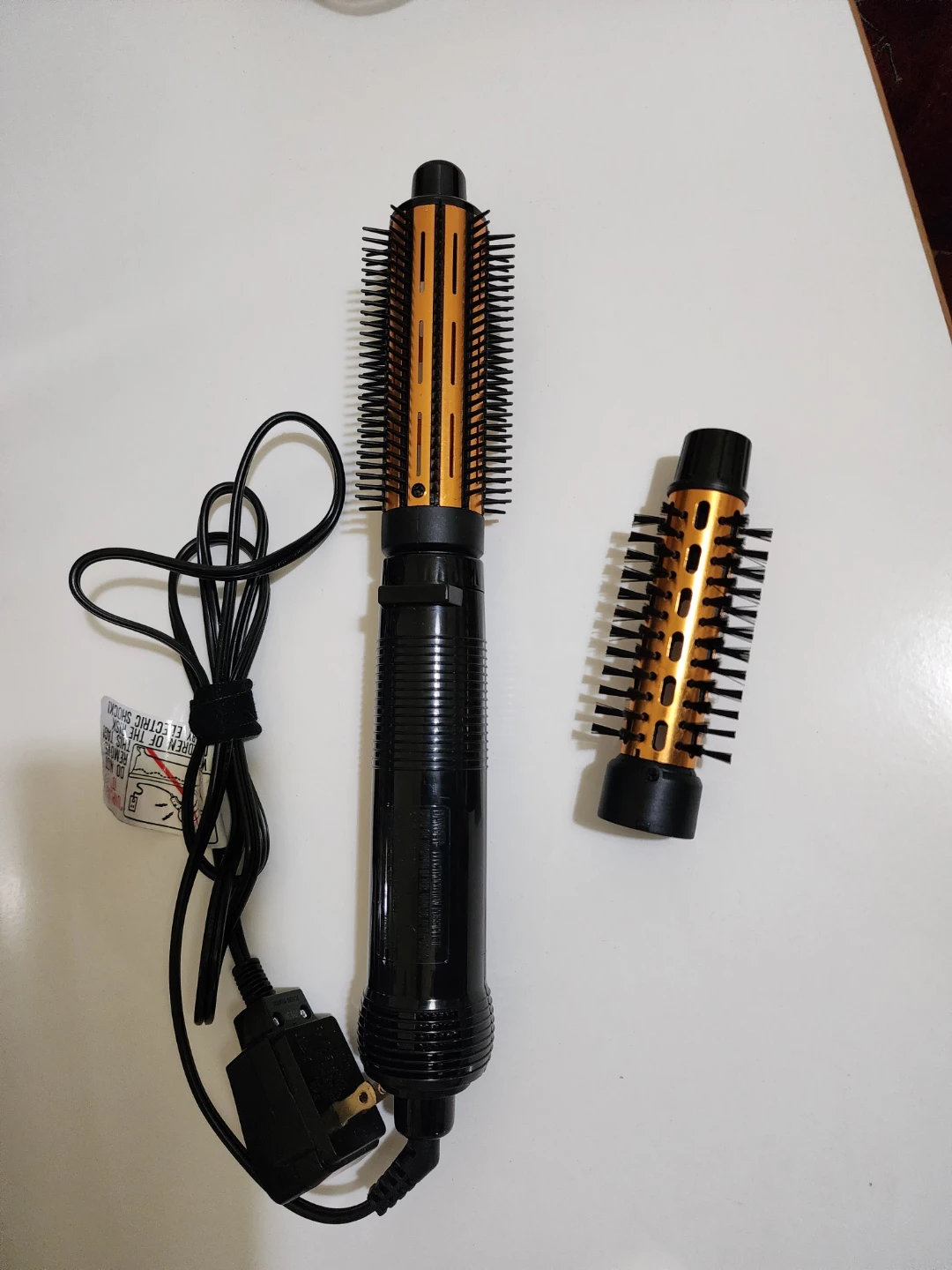 Conair 2 in one hot air brush - photo 2