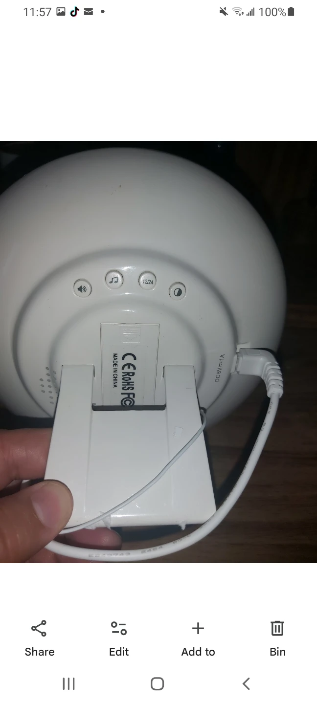 White Alarm Clock with Date Display - photo 3