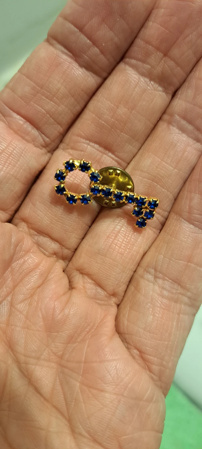 Gold tone lapel pin with blue rhinestones - photo 2