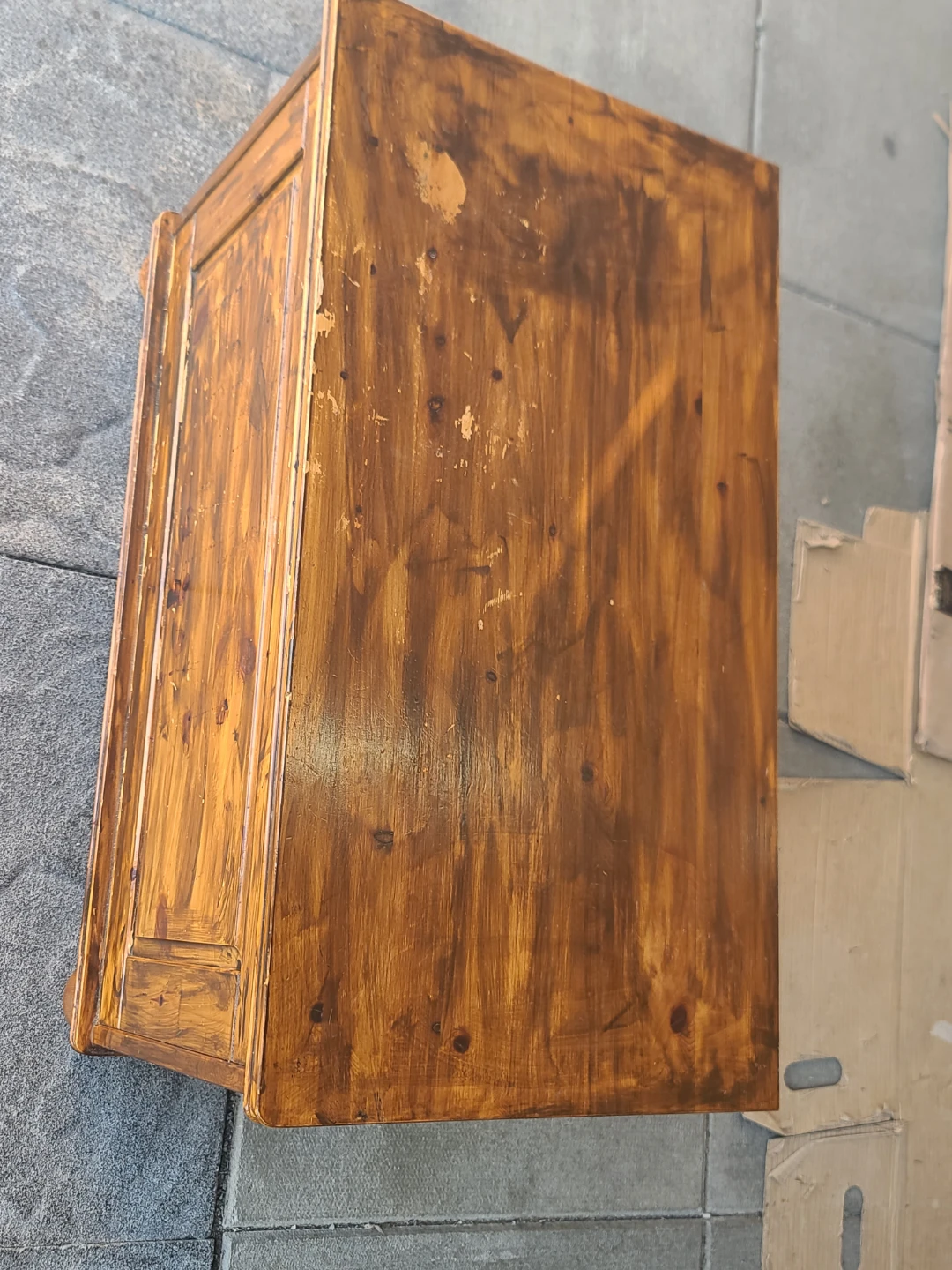 Rustic wood storage chest - photo 2