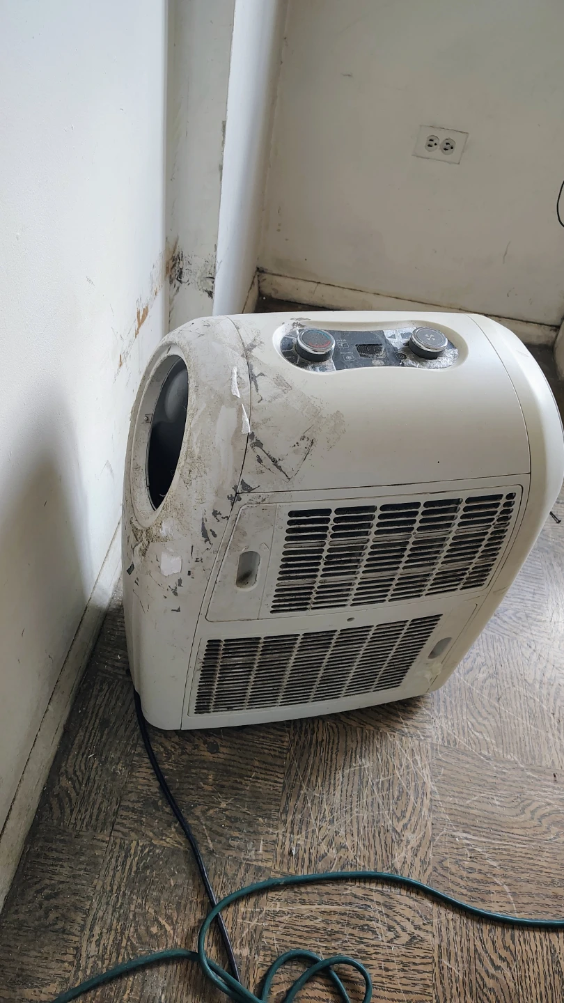 Friedrich Portable Air Conditioner - photo 2