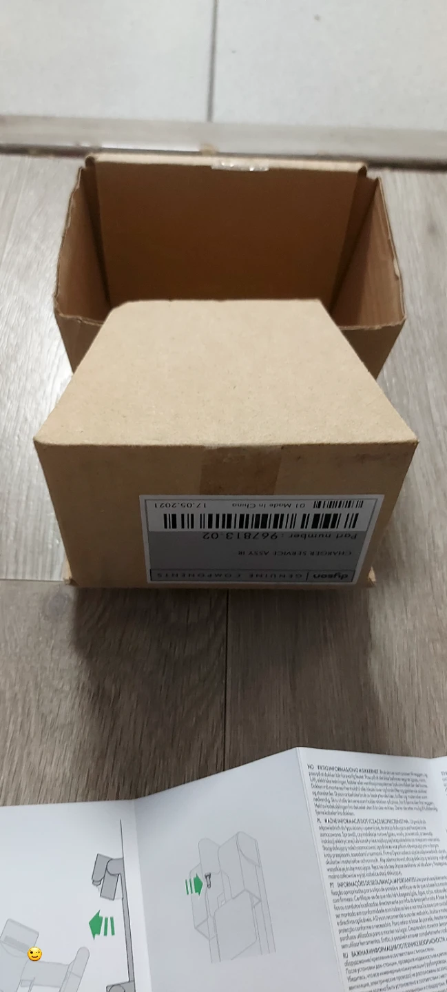 Dyson V7/V8 Vacuum Cleaner Charger (brand new) - photo 3