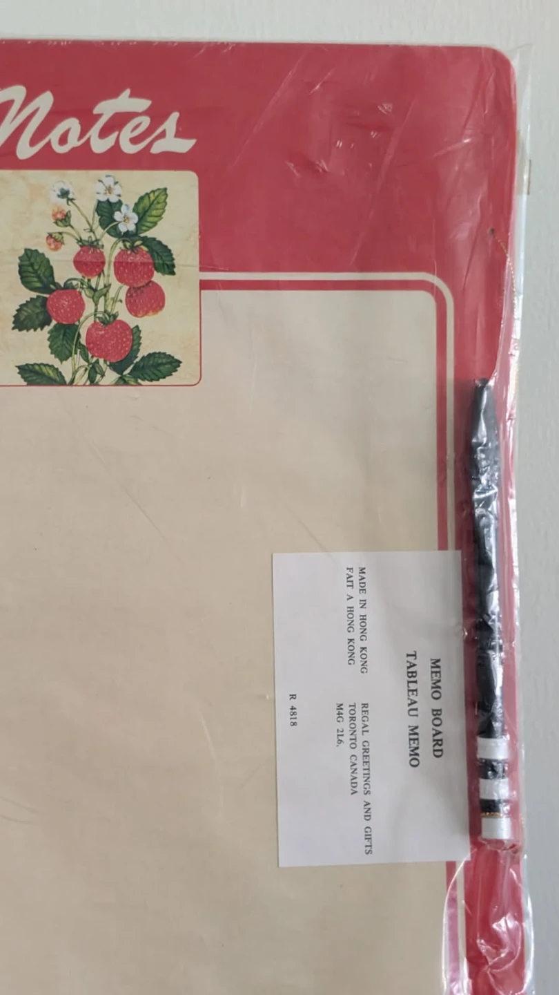 Vintage Strawberry Greetings & Gifts Memo Board with Pen - photo 3