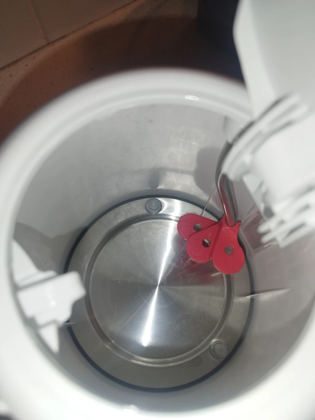 Black+Decker 1.7 L kettle - photo 2