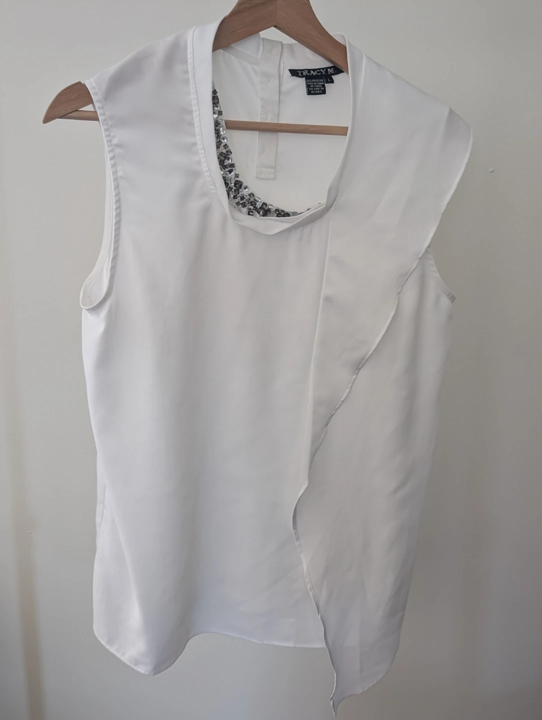 Tracy M. Women's White Embellished Sleeveless Top Size L