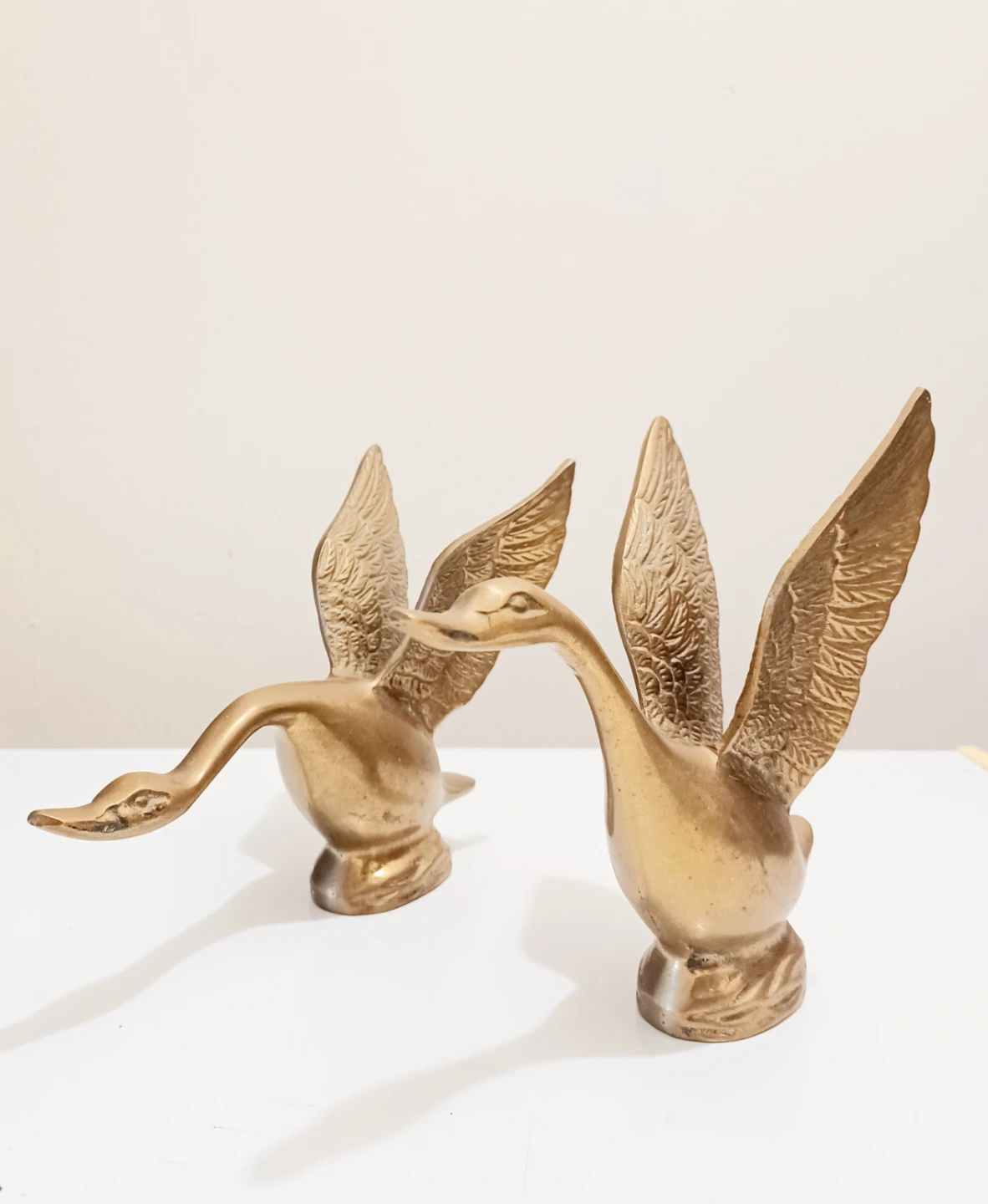 Vtg Textured Brass Swan Figurines - photo 2