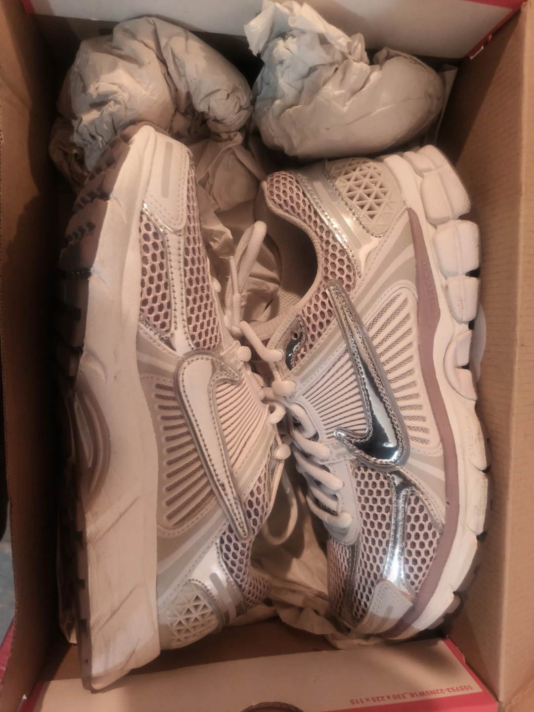 Nike Shox TL Women's Shoes - photo 2