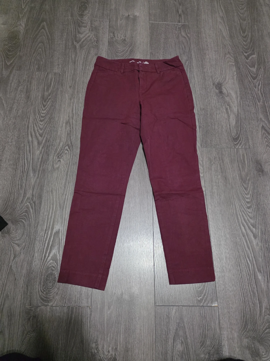 Old Navy Burgundy Pixie High-rise Pants - Size 6