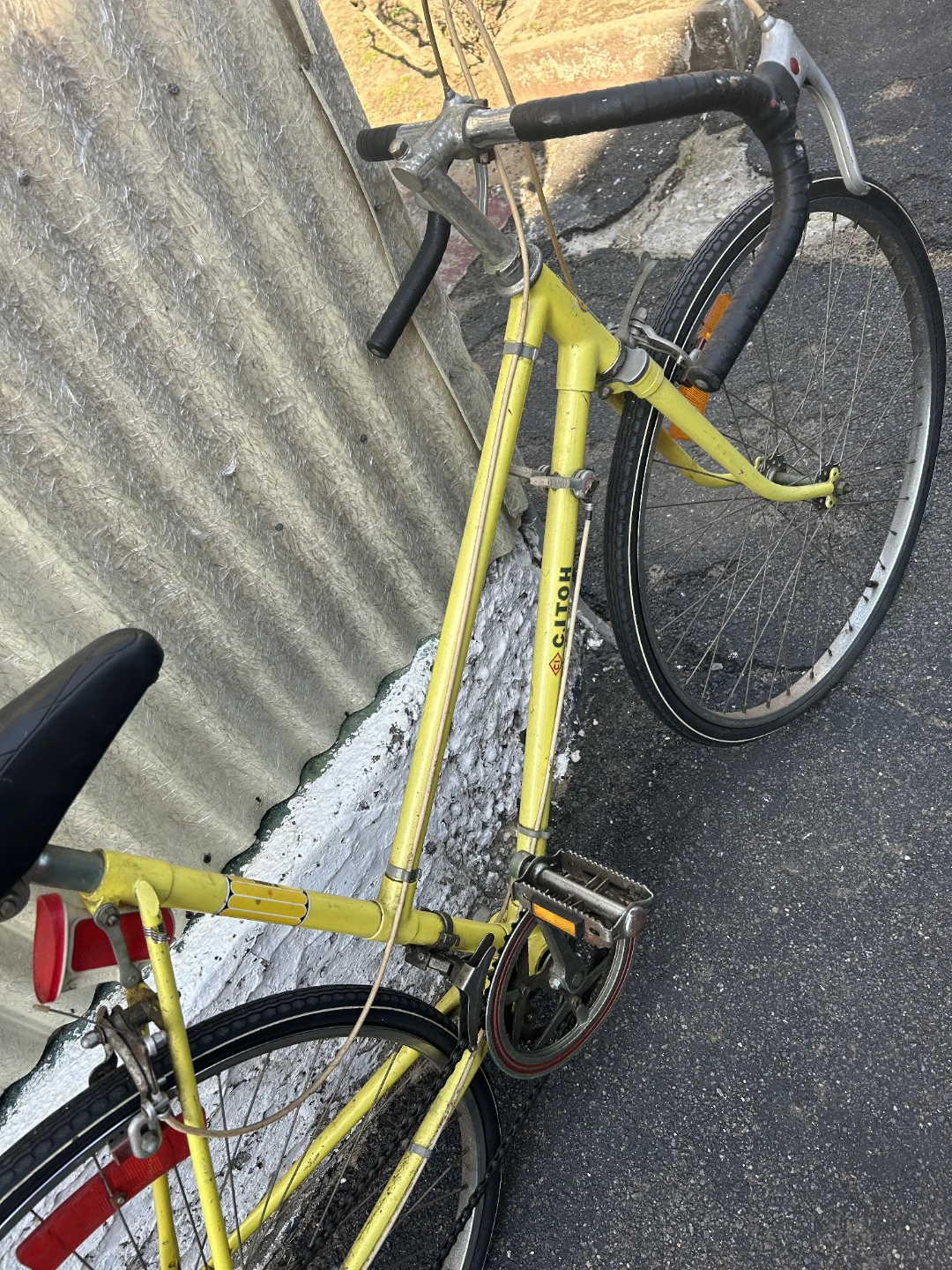 Vintage Yellow Clutch Bicycle - photo 2