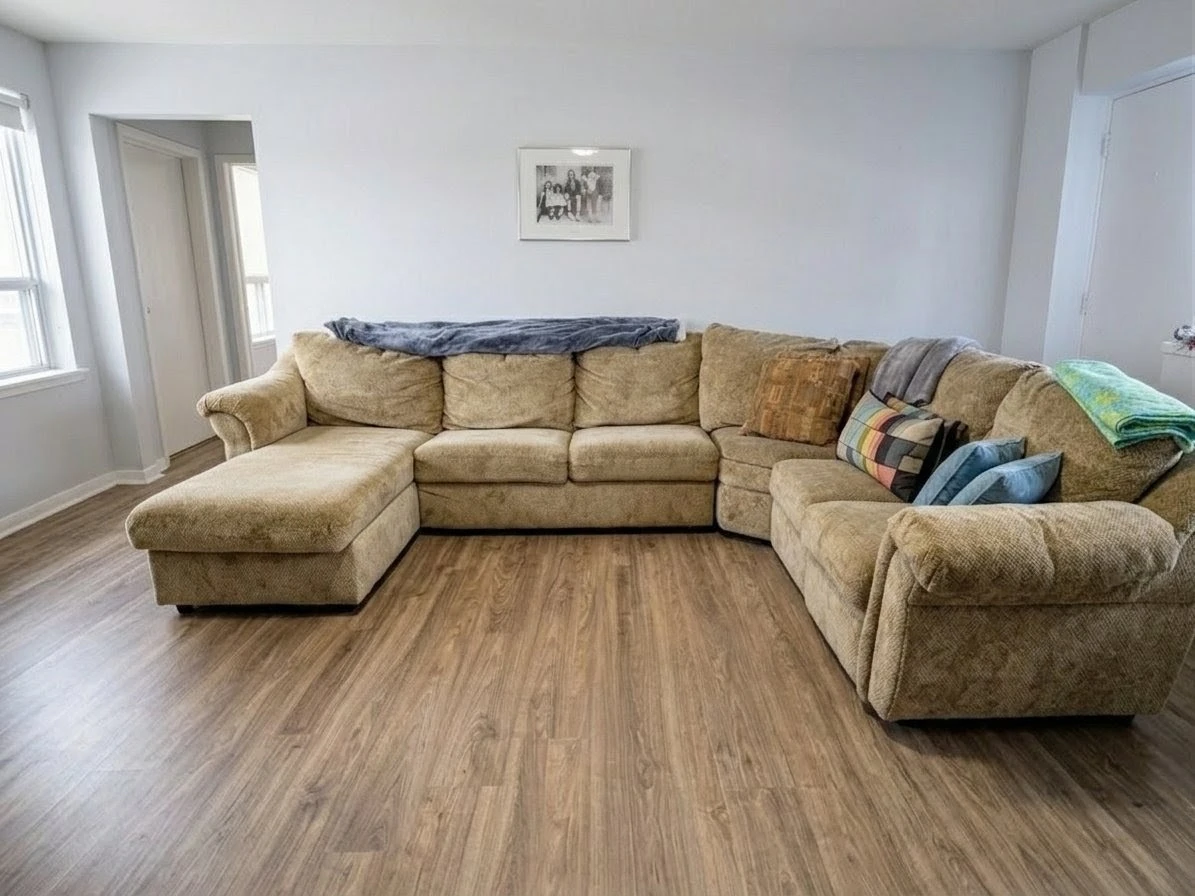 LA-Z-BOY 6-Seater Sectional Sofa