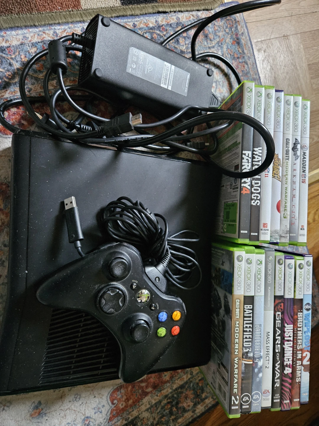 Xbox 360 Console Bundle with Controller and Games