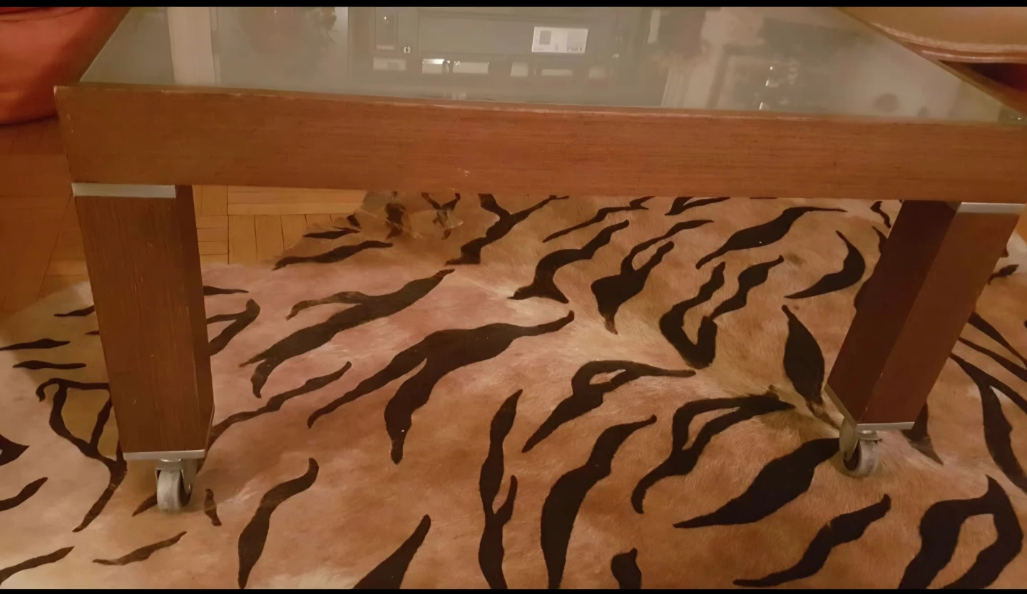 Glass top Coffee Table , 44x31.5" - photo 3