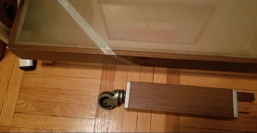 Glass top Coffee Table , 44x31.5" - photo 5