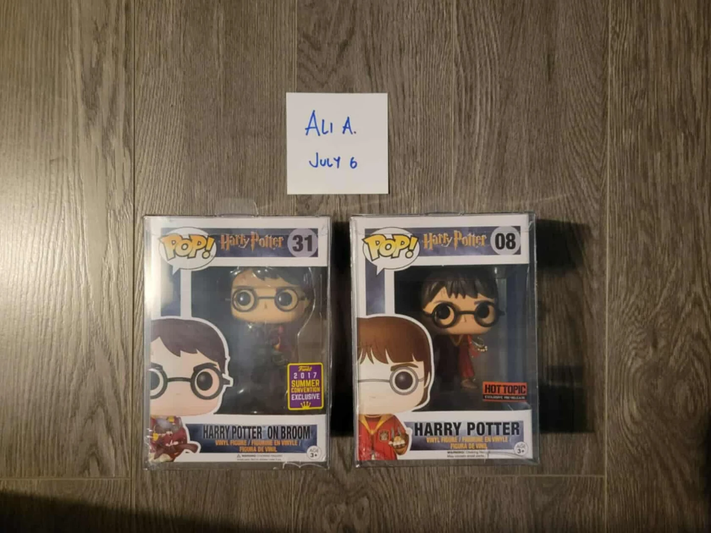 Funko Pop! Harry Potter on Broom (31) & Harry Potter (08)