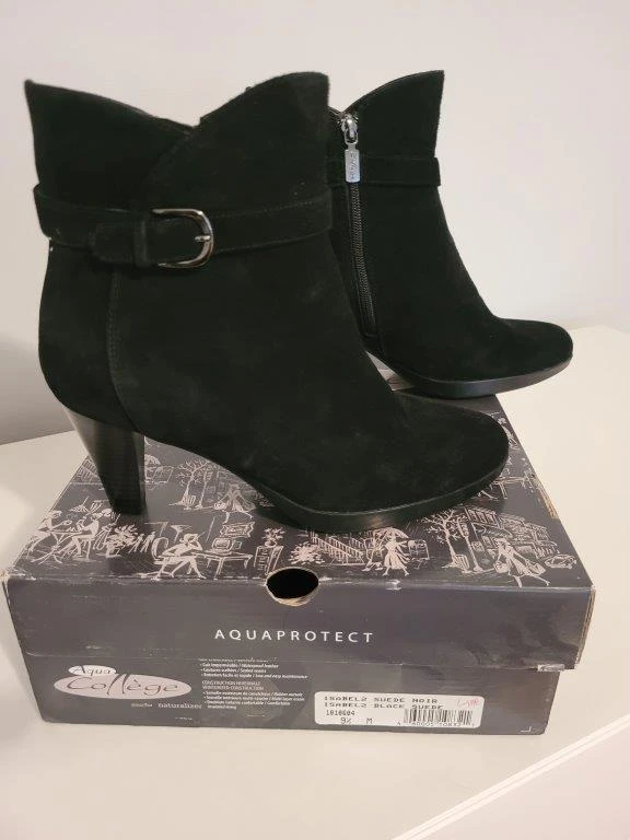Aqua College Isabel Suede Black Ankle Boots Size 9.5