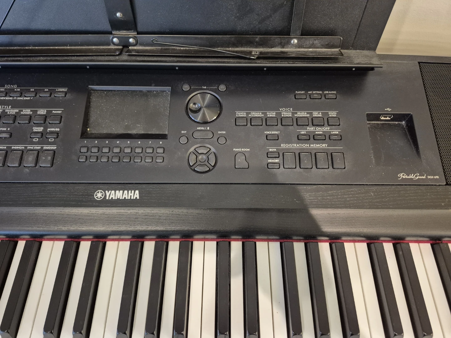 Yamaha DGX-670 Digital Piano Keyboard - photo 2