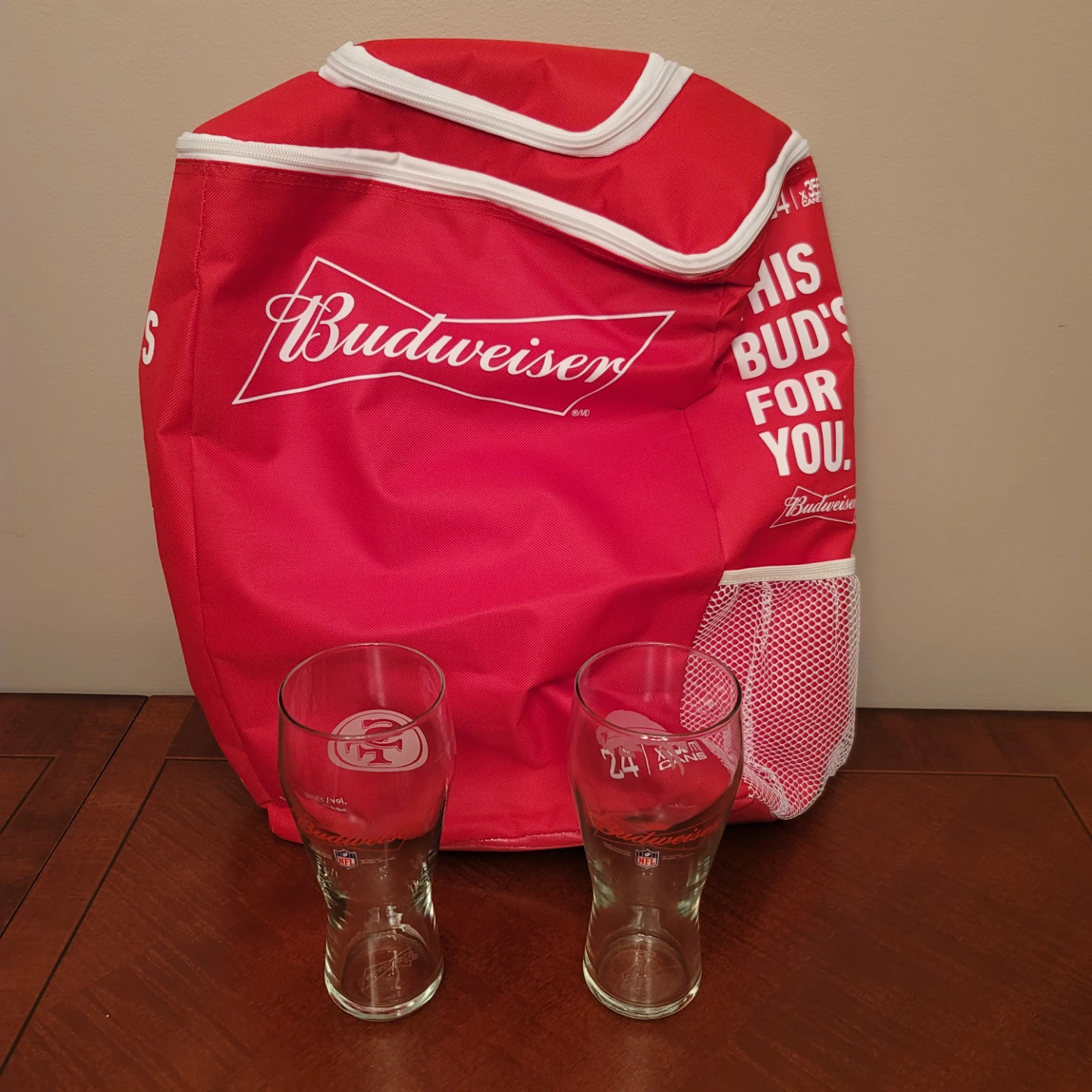 Budweiser Cooler Bag with 2 Beer Glasses