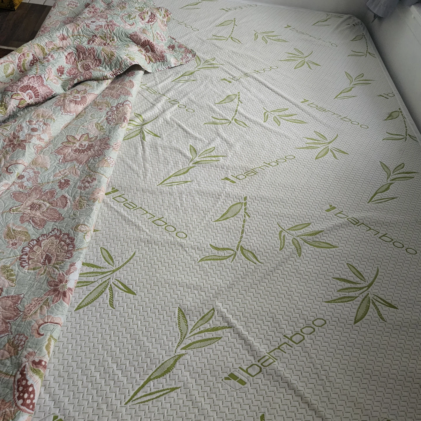 Bamboo Mattress Topper - photo 3