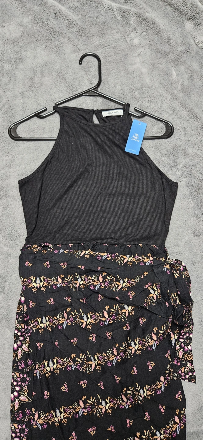 CUPSHE Black Floral Print Halter Dress - photo 2