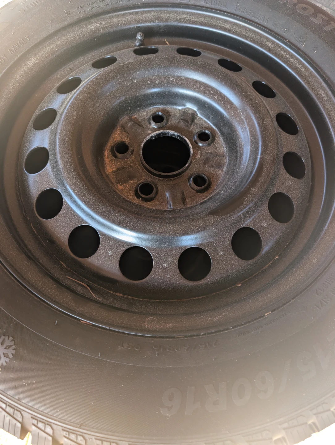 4 x RoadX RXFrost FX11 Winter Tires 215/60R16 95T