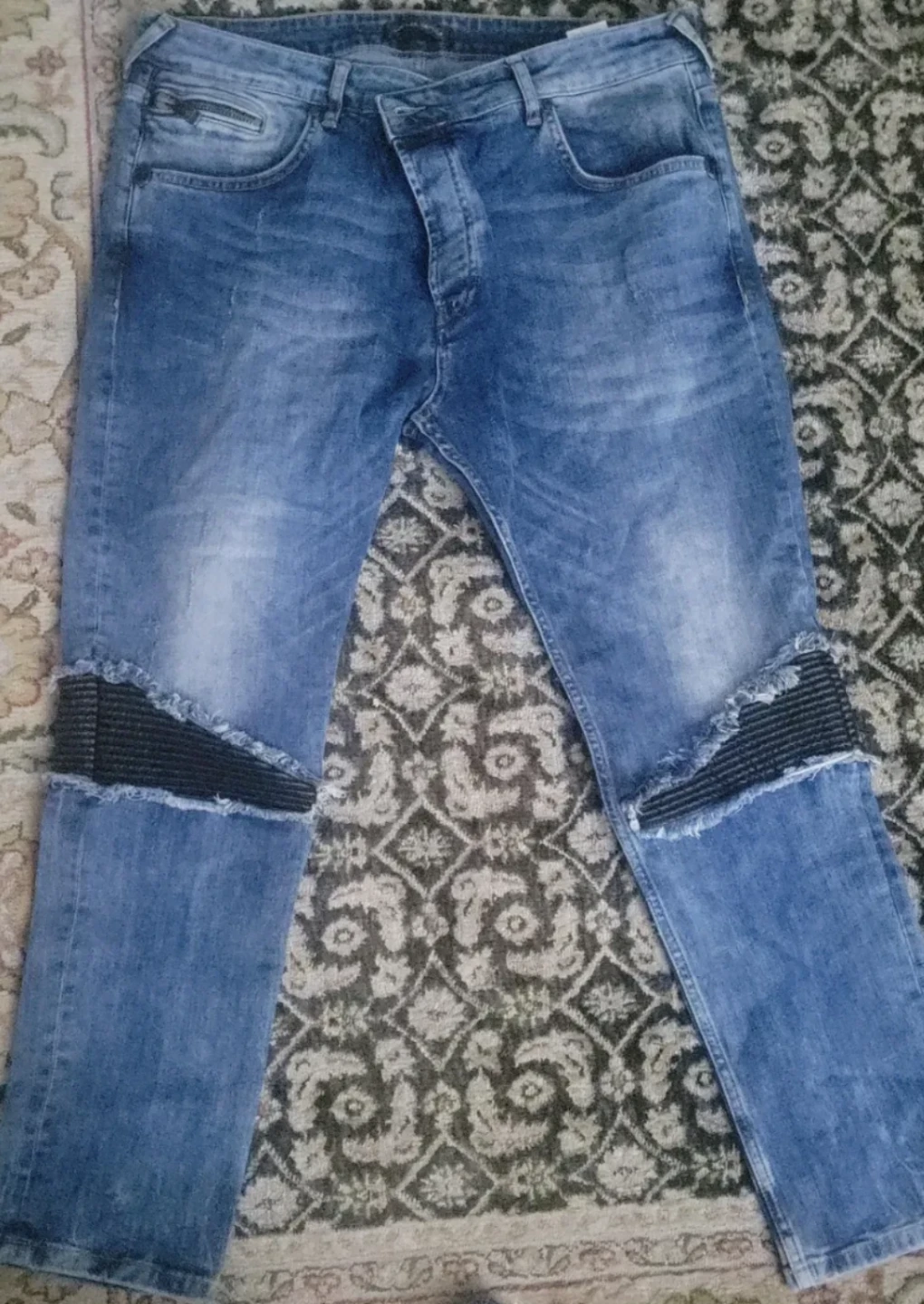FRENKIE MORELL  Men's Blue Denim Jeans with Moto Knee Detail