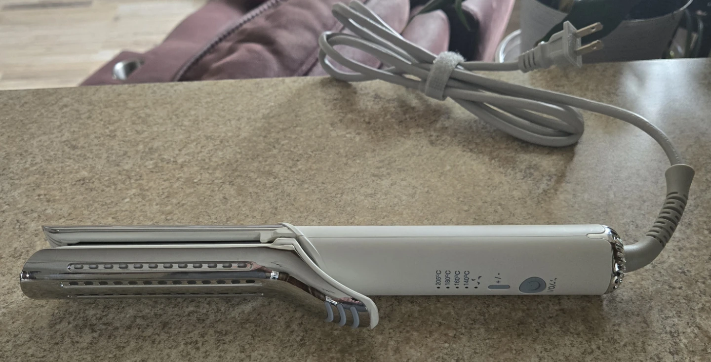 InfinitiPro by Conair Cool Air Luxe 2-in-1 Curl and Straighten