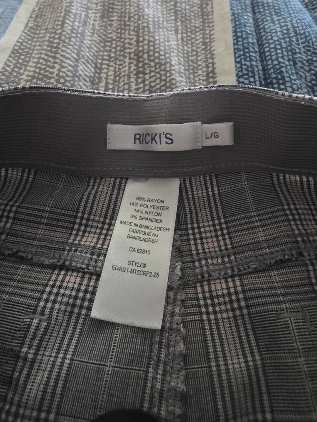 Ricki's Plaid Cropped Pants Size L - photo 2