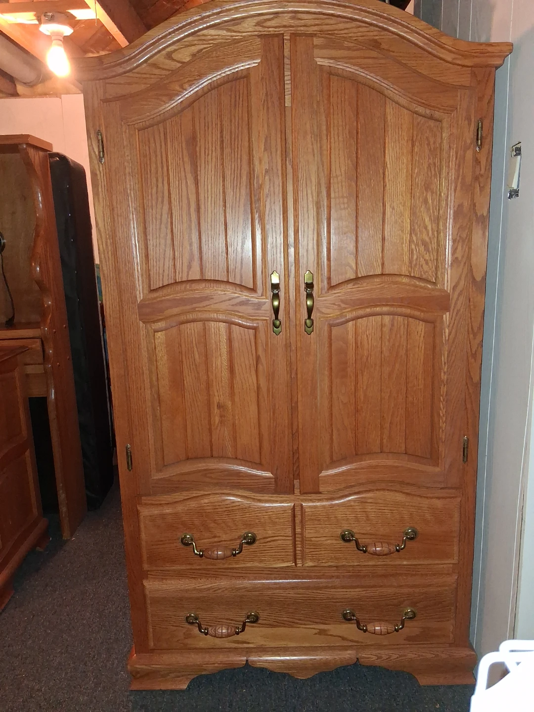 Oak Wood Bedroom Set - Wardrobe, Dresser, and Headboard - photo 2