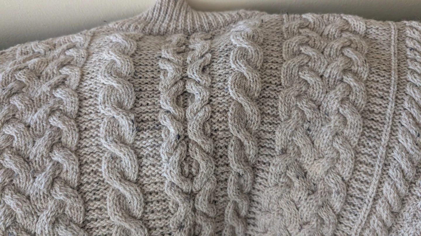 Carraigdon 100% Pure New Wool Aran Sweater