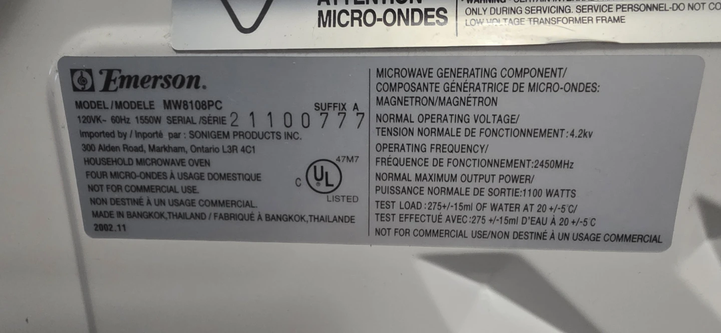Emerson MW8108PC Microwave Oven - photo 4