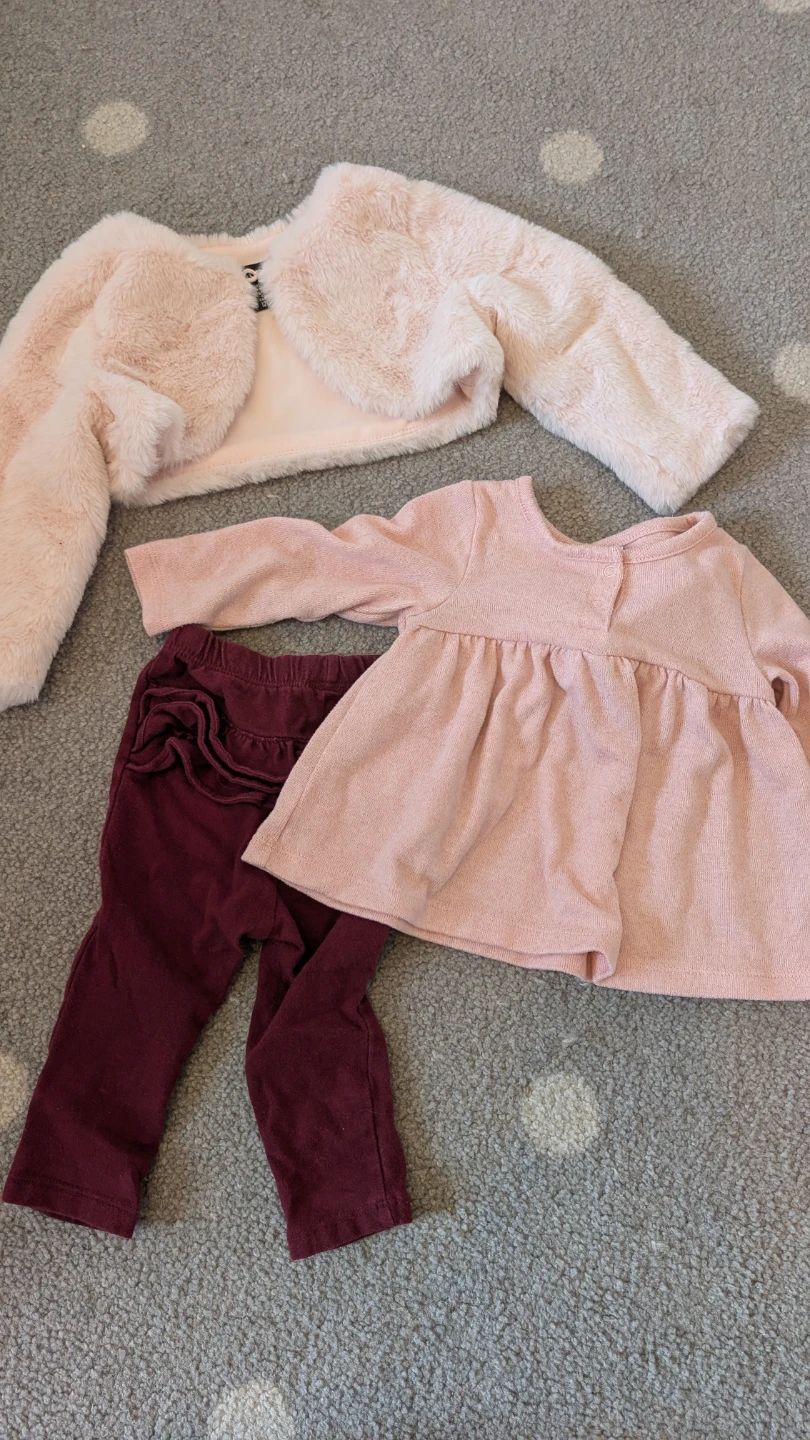 Baby Girl Outfit - 6-12 months