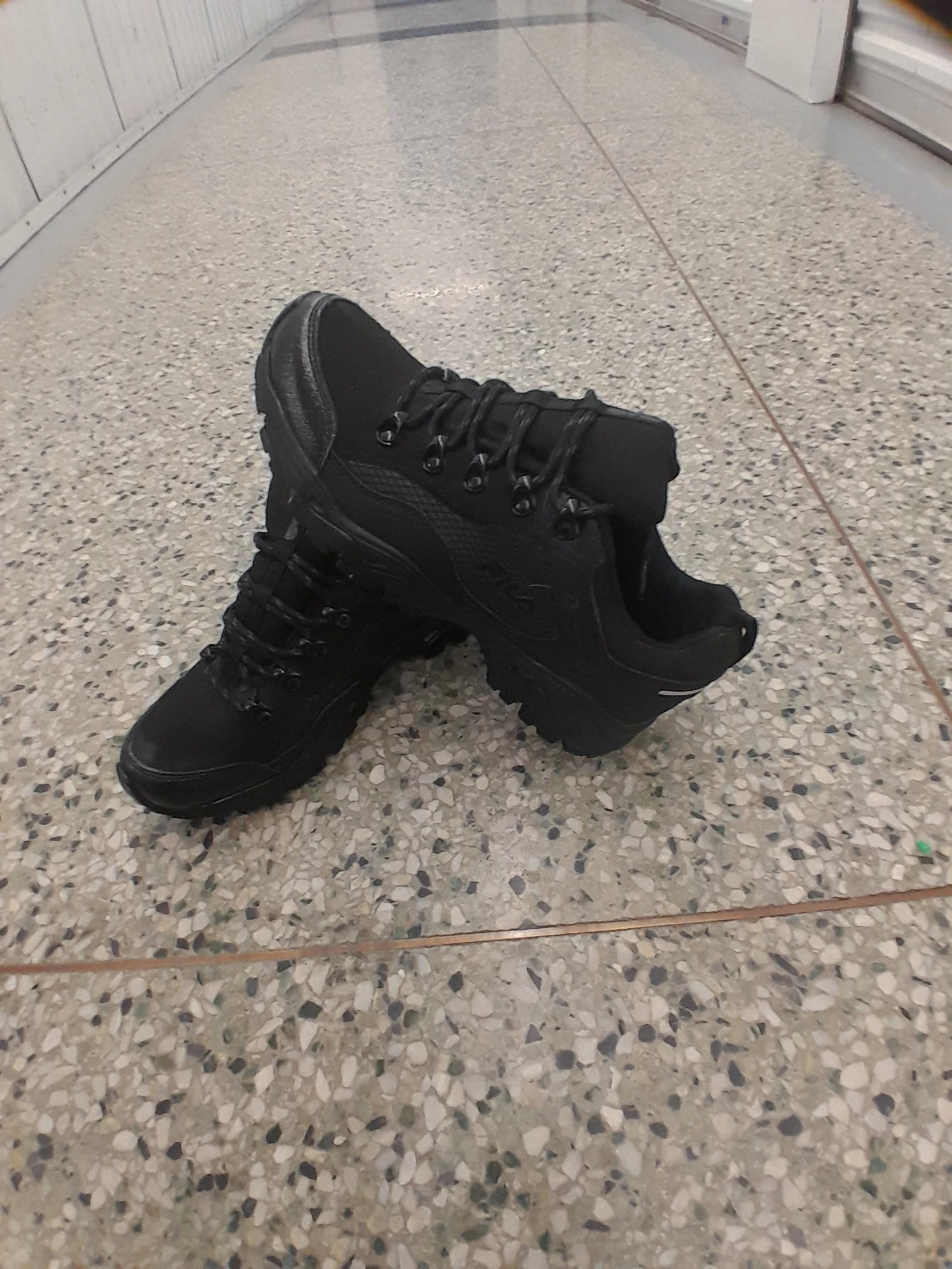 Black Fila RuShoes Men's Size 10