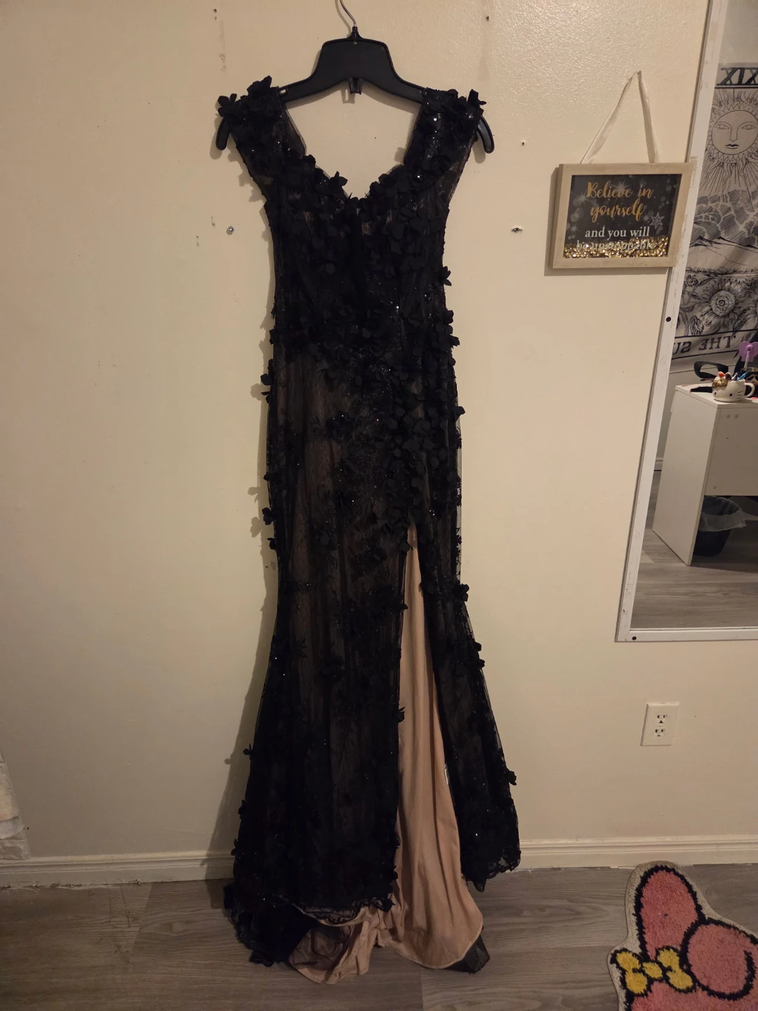 Black Lace prom dress - photo 2