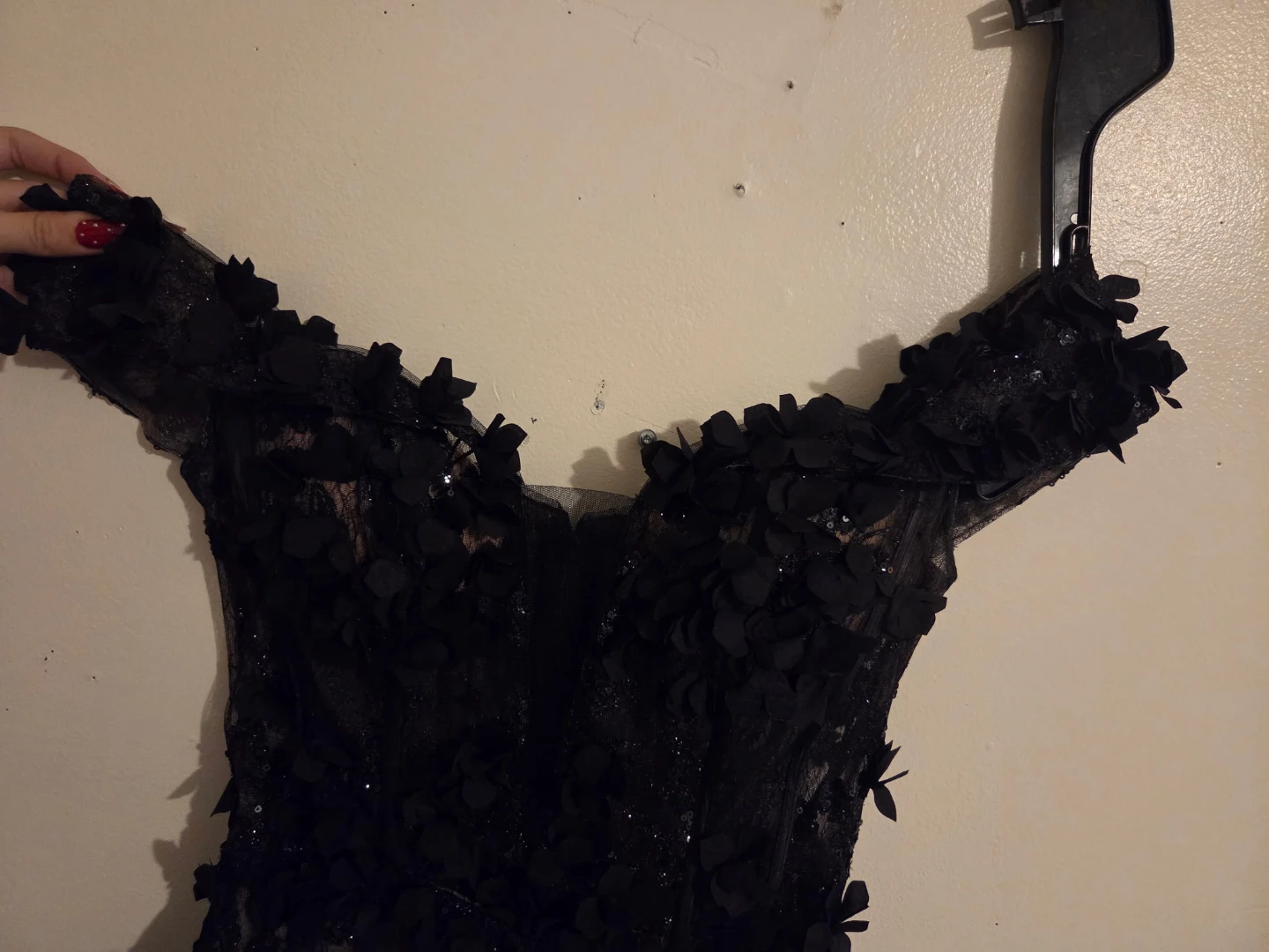 Black Lace prom dress - photo 4