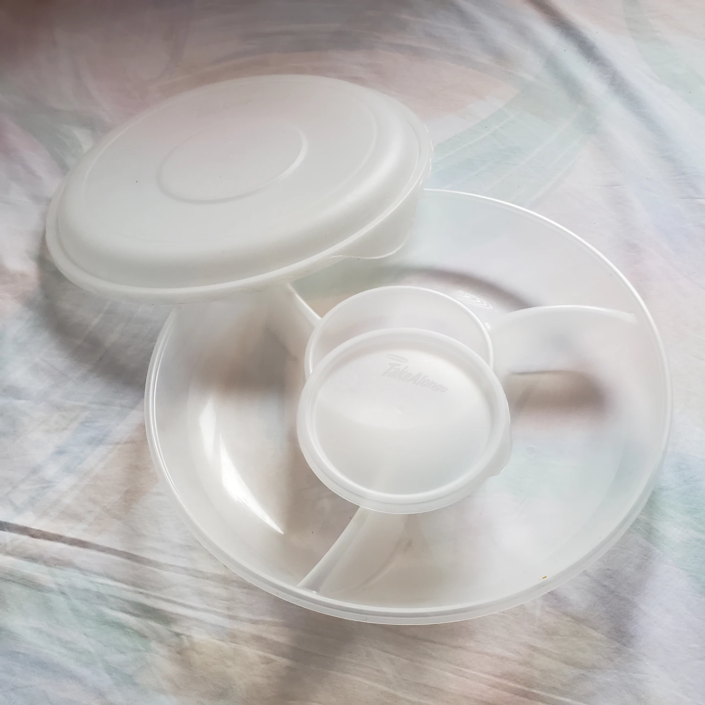 Portable Divided Serving Platter with Lid