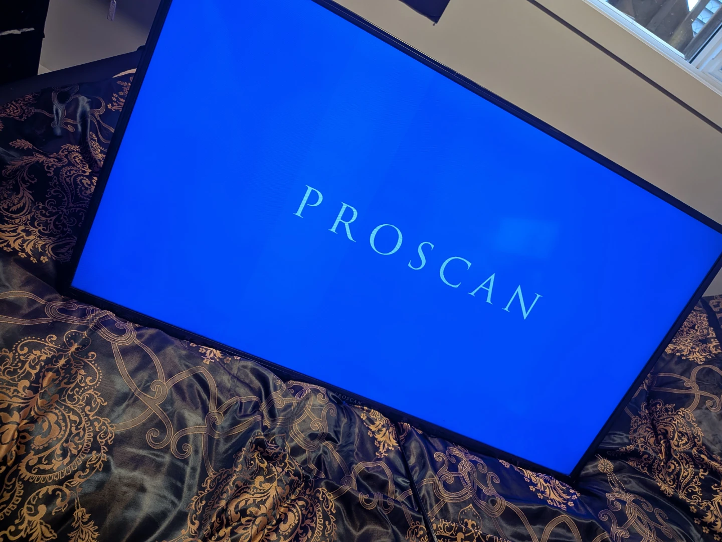 40" TV