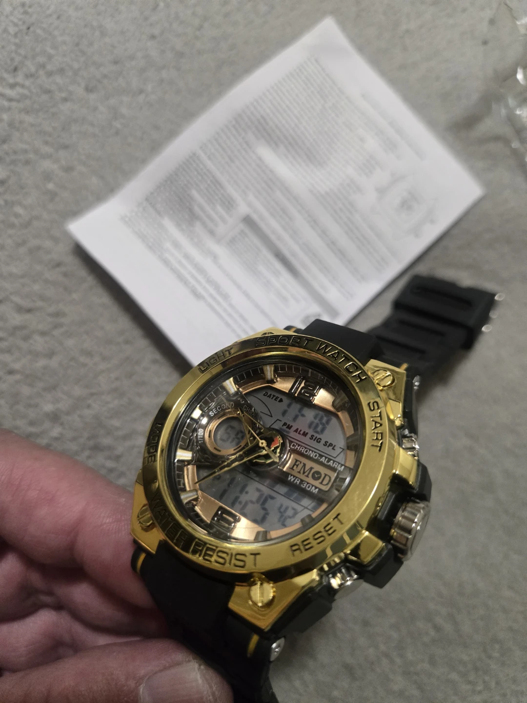 Sport Watch Gold Tone Digital Analog Dual Time WR 30M - photo 4