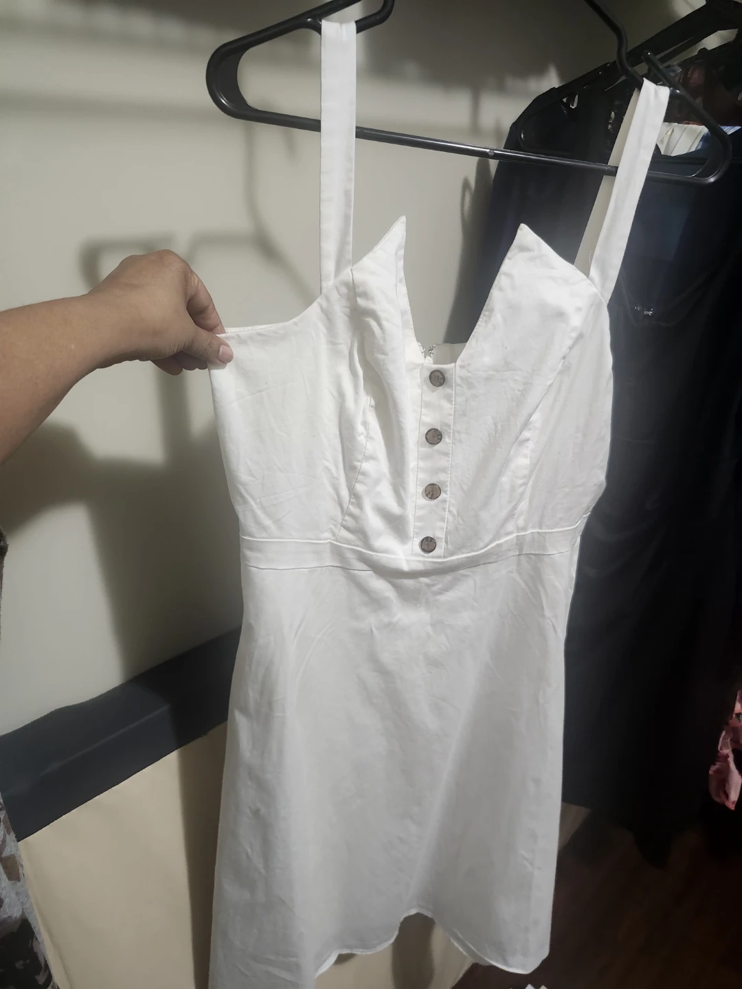 LE CHÂTEAU White Button-Front Dress - Size G/L