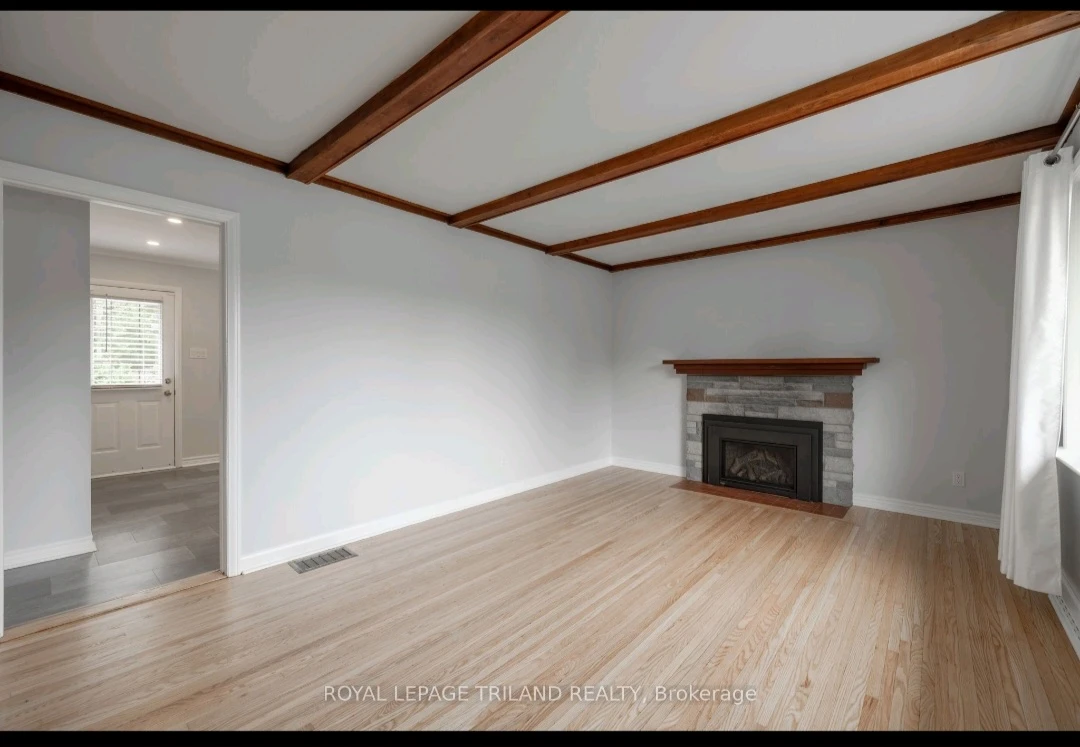 Private room for rent - photo 3