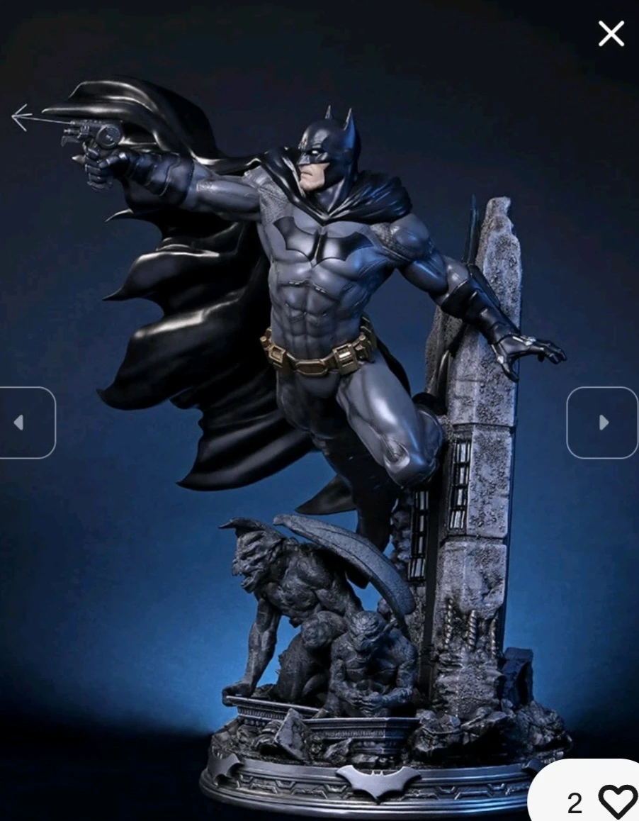 Batman Statue with Gargoyle Base - photo 2