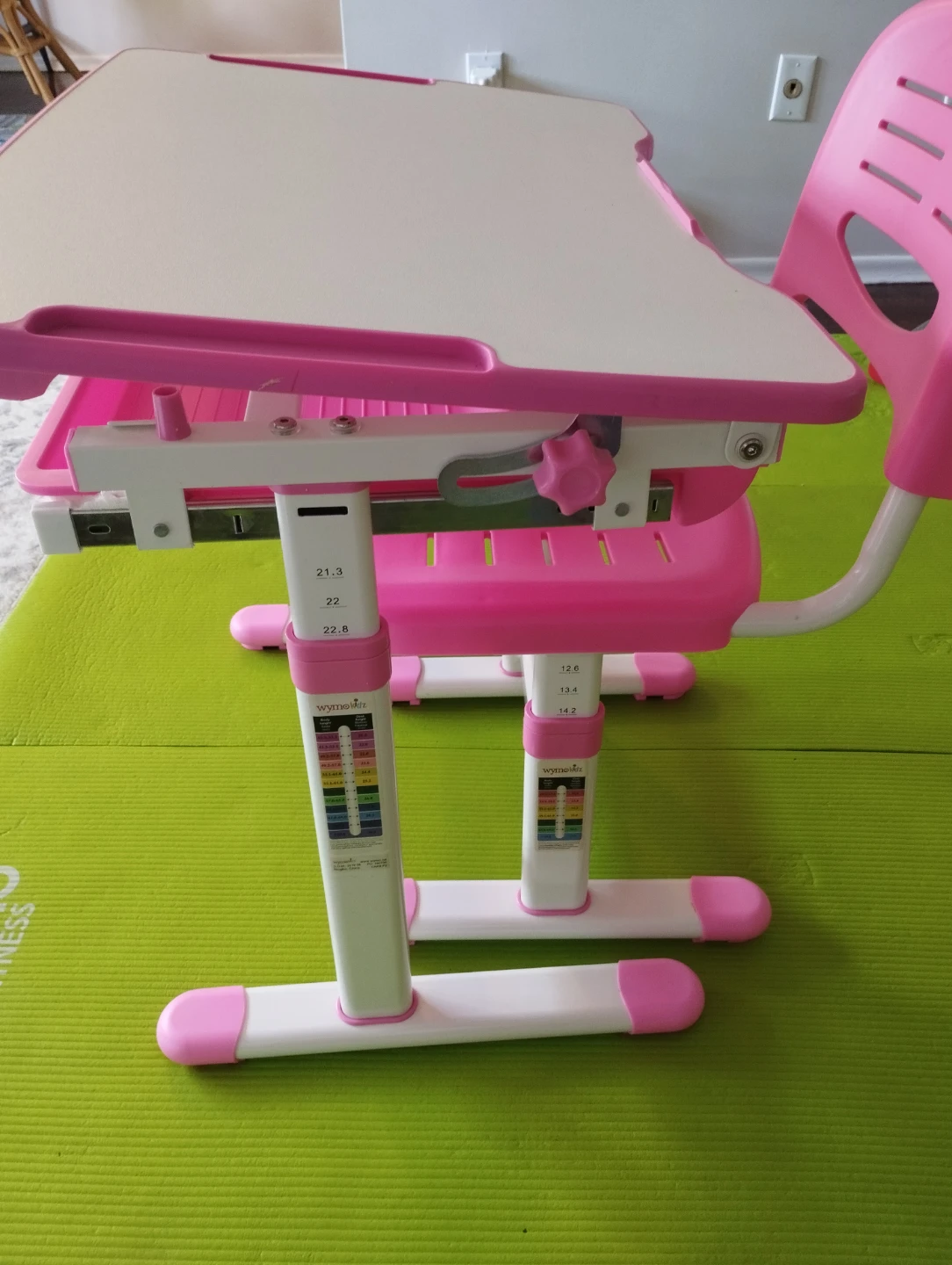 Kids Adjustable Desk and Chair Set - Pink