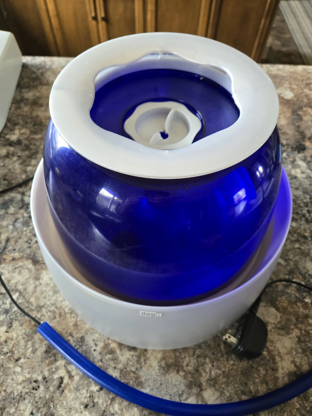 Dogit Fresh & Clear Pet Fountain with 4 Filters