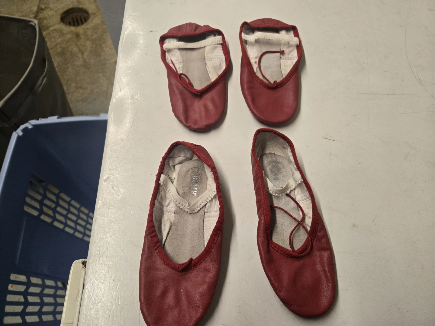 Bloch Red Ballet Slippers Size 12.5 - photo 2