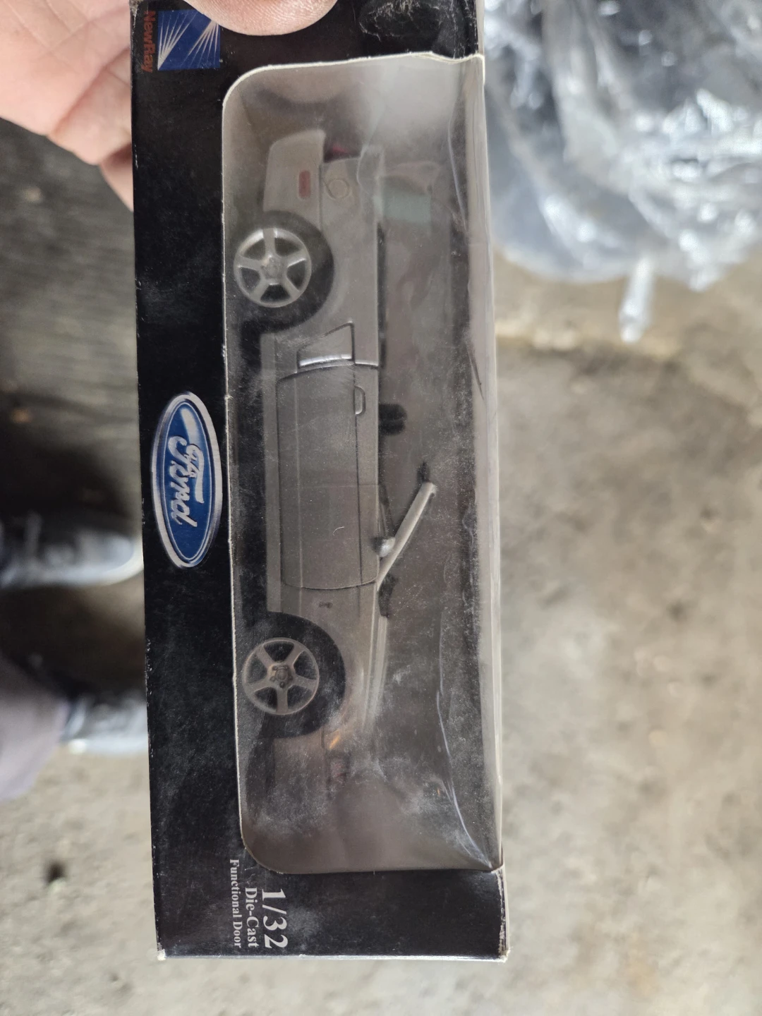 Newray 1/32 Ford Die-Cast Car