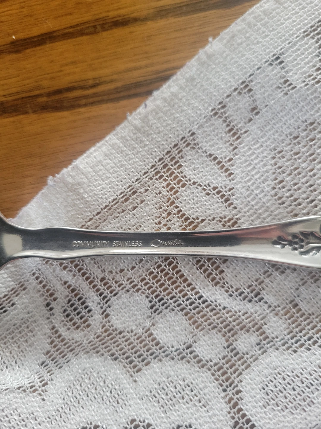 Vintage Oneida Community Stainless flatware with case - photo 2