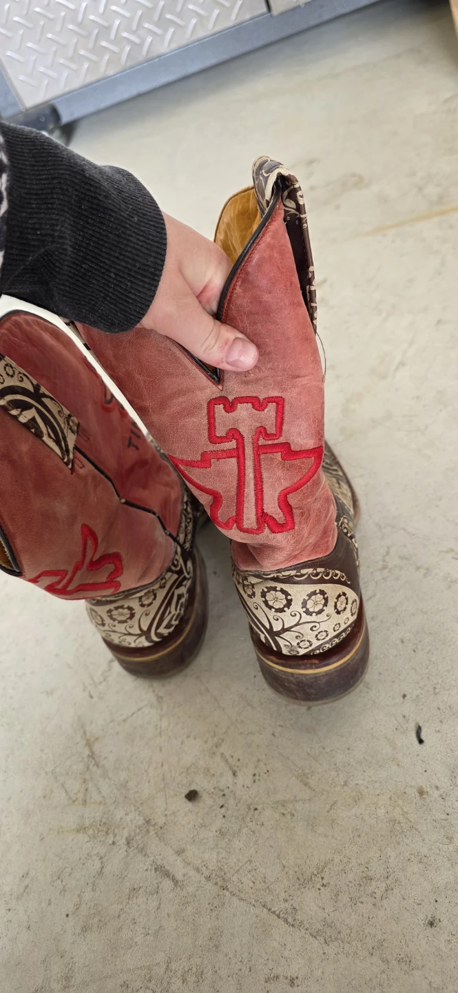 Tin Haul Cowboy Boots Women's Size 6.5 - photo 4